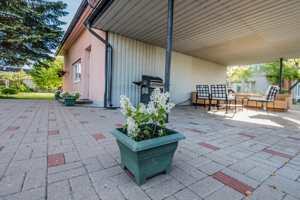 Lubja Holiday House Villa Pärnu Esterno foto